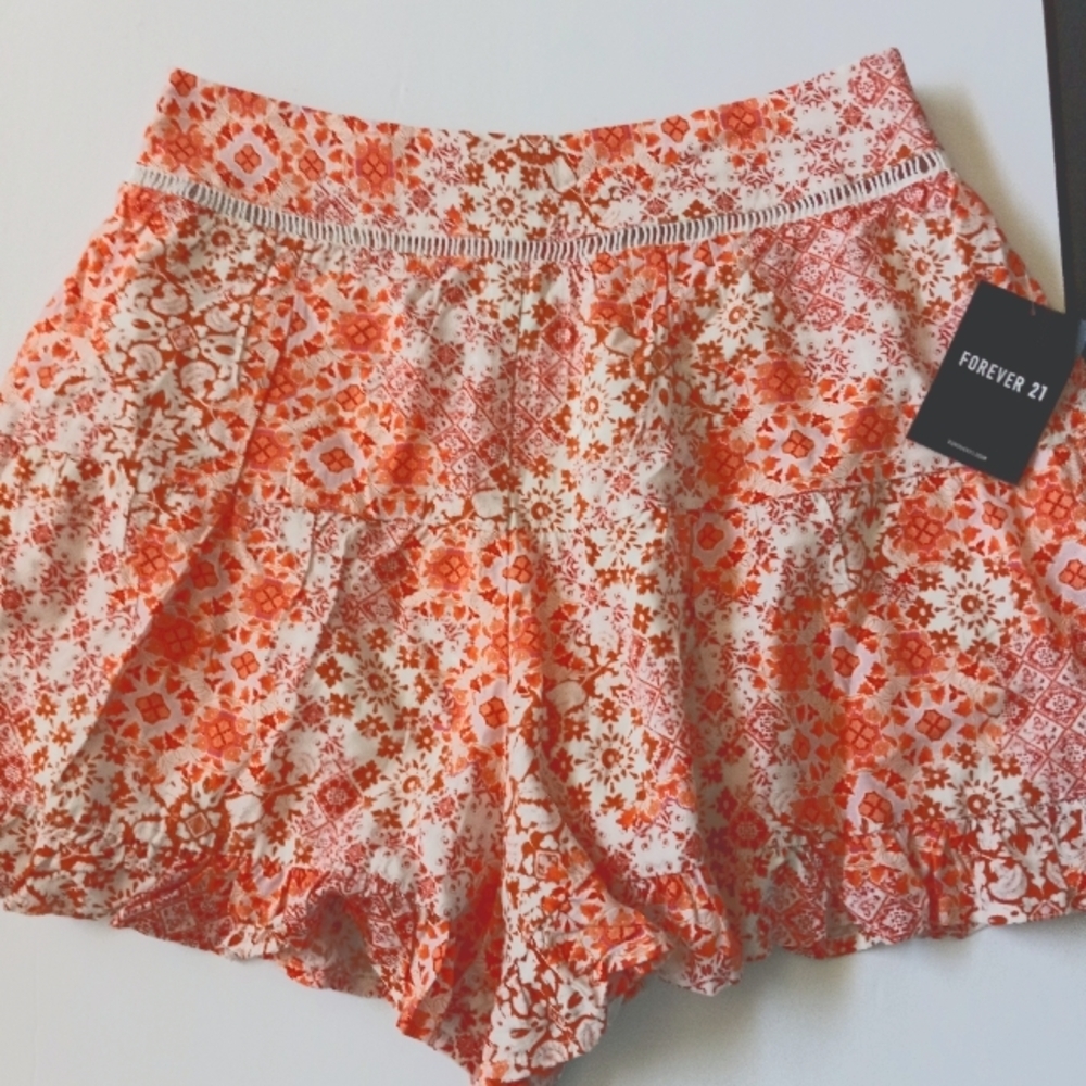 Forever 21 Orange Floral Shorts. Junior Medium.